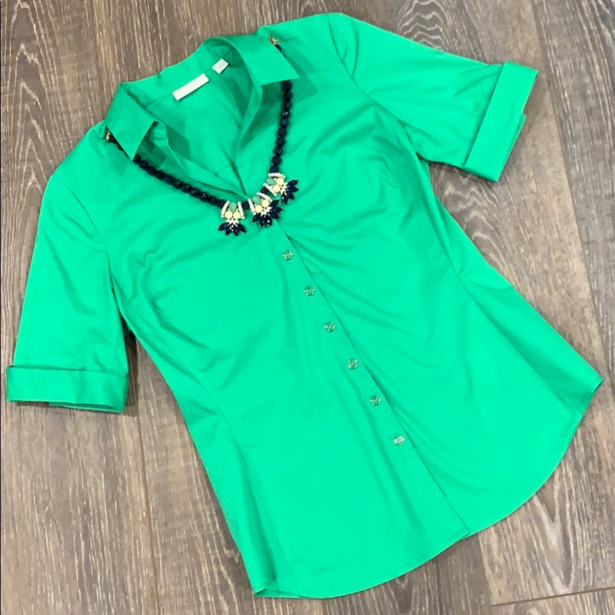 Fitted Button Bown